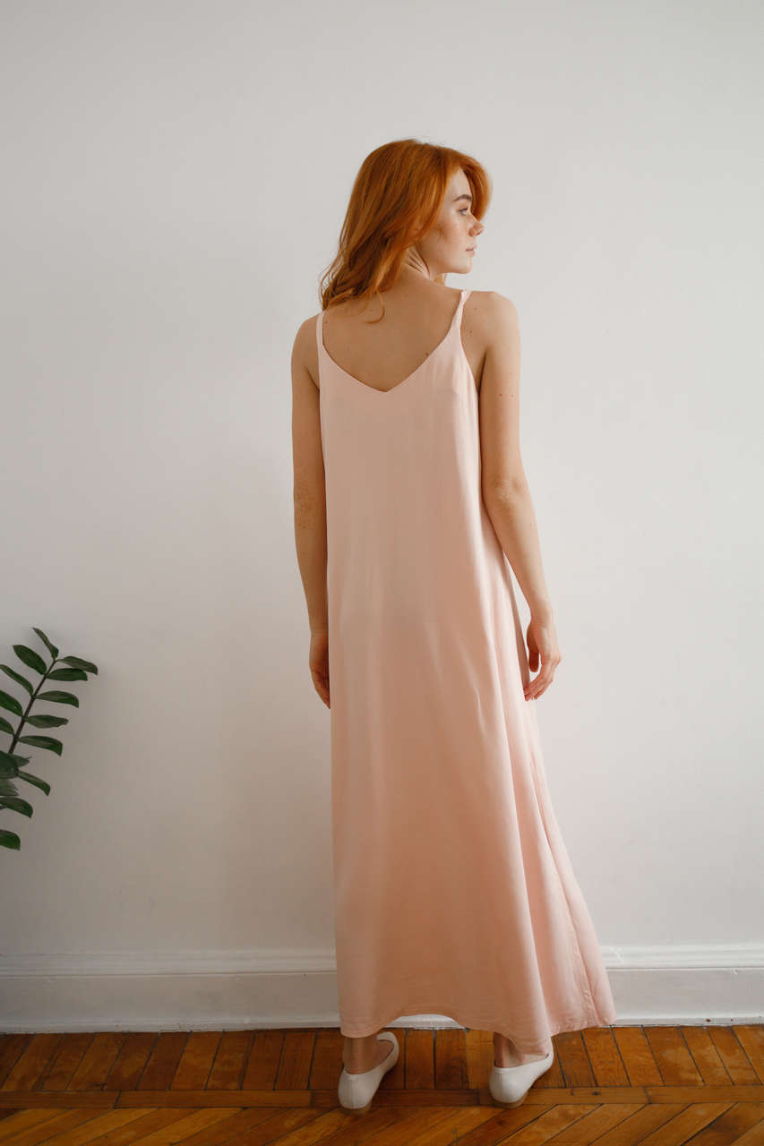 Платье-комбинация с разрезом для беременных и кормящих - нежно-розовый - 3