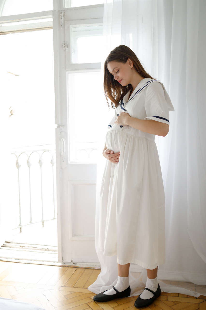 Платье в морском стиле для беременных и кормящих мам - белый - 2