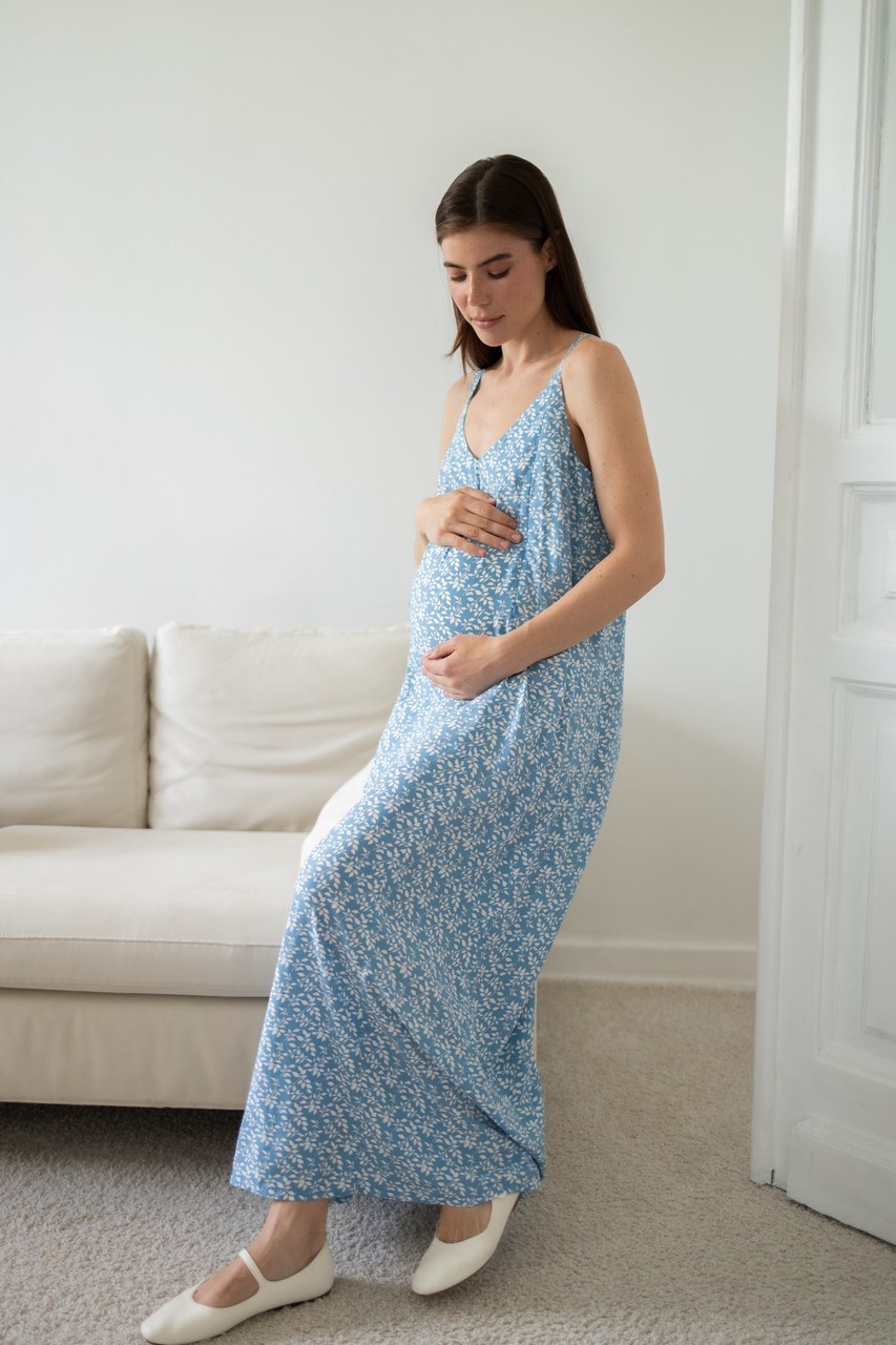 Платье-комбинация с разрезом для беременных и кормящих мам - голубой с веточками - 6