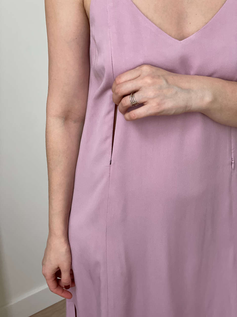 Платье-комбинация с разрезом для беременных и кормящих - розовый - 3