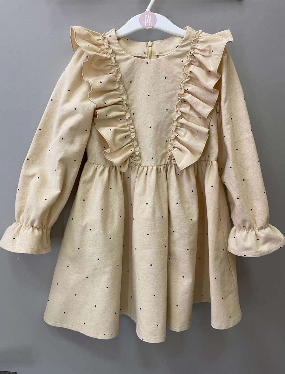 Платье для девочки Рюши из фланели - бежевый в горошек