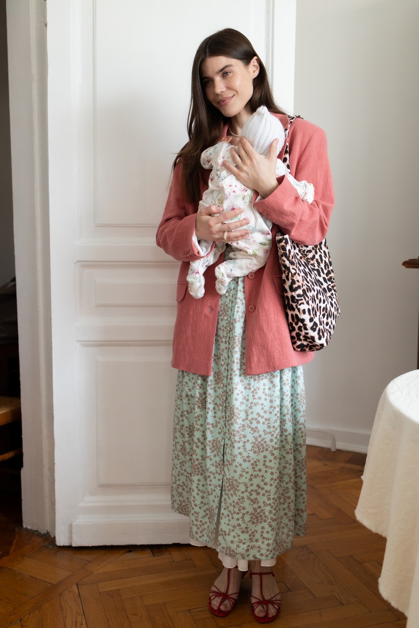 Платье Шарлотта миди из штапеля для беременных и кормящих мам - мятный с цветами - 8