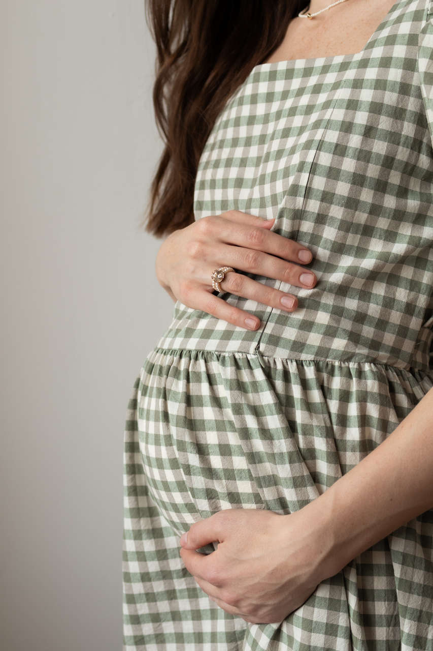 Платье Мелисса для беременных и кормящих мам - оливковый в клетку - 8
