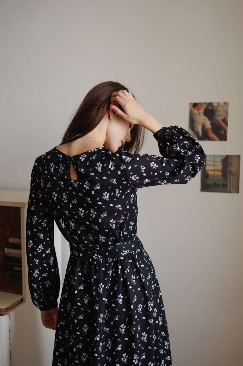 Платье Катарина lite для беременных и кормящих мам - черный с цветами - 13
