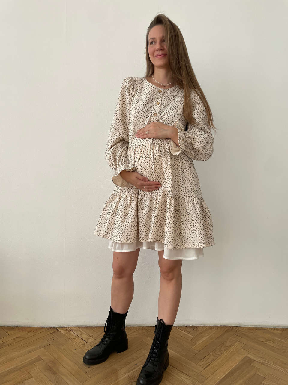 Платье Follow Me для беременных и кормящих мам - кремовый с цветами - 4