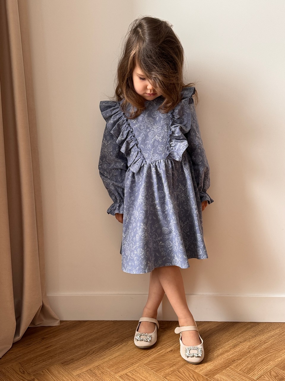 Платье для девочки Рюши из фланели - голубой с пионами - 1