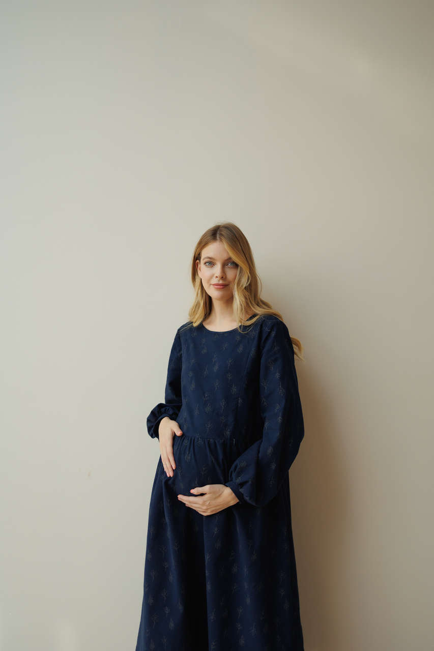 Платье Дафна для беременных и кормящих мам - темно-синий с цветами - 9