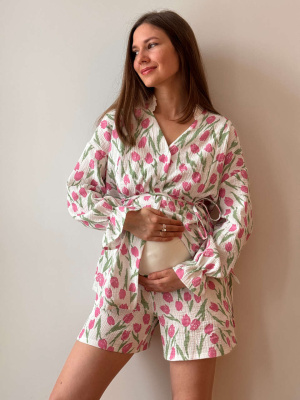 Костюм для дома с шортами для беременных и кормящих - айвори с тюльпанами
