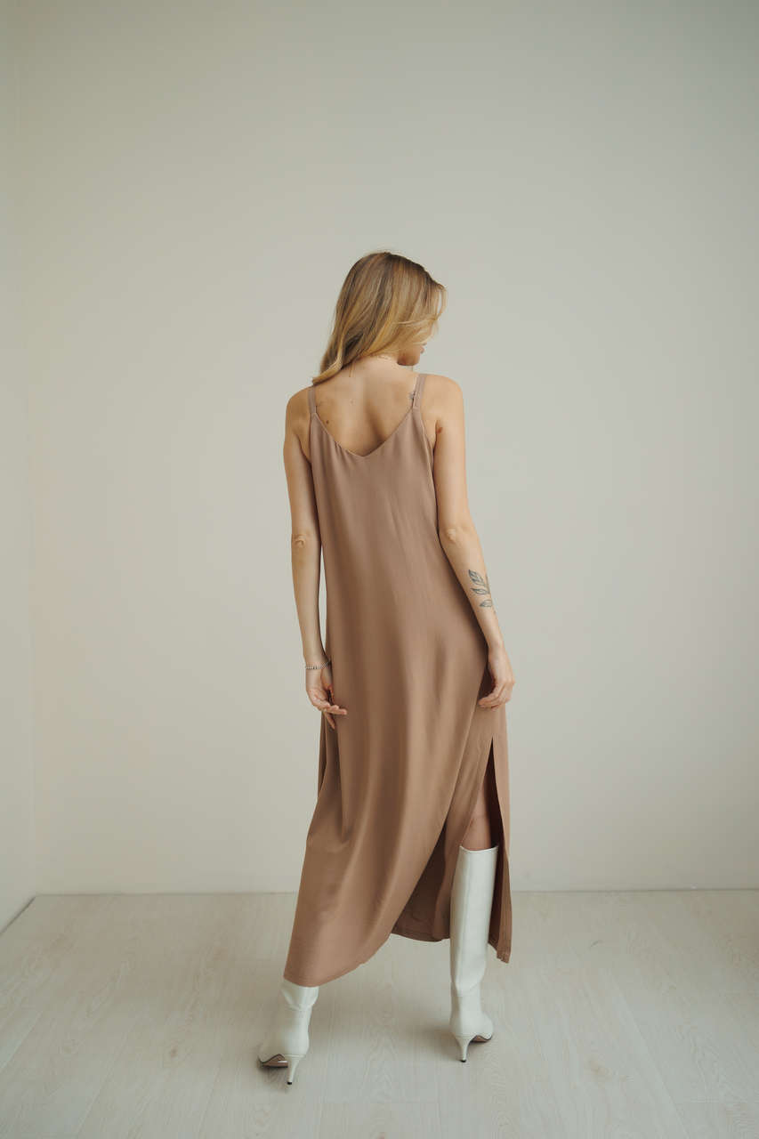 Платье-комбинация с разрезом для беременных и кормящих - темно-бежевый - 7