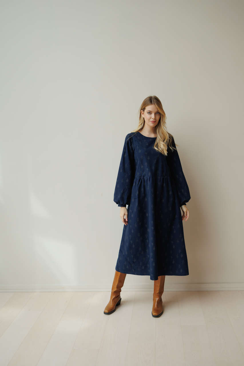 Платье Дафна для беременных и кормящих мам - темно-синий с цветами - 8