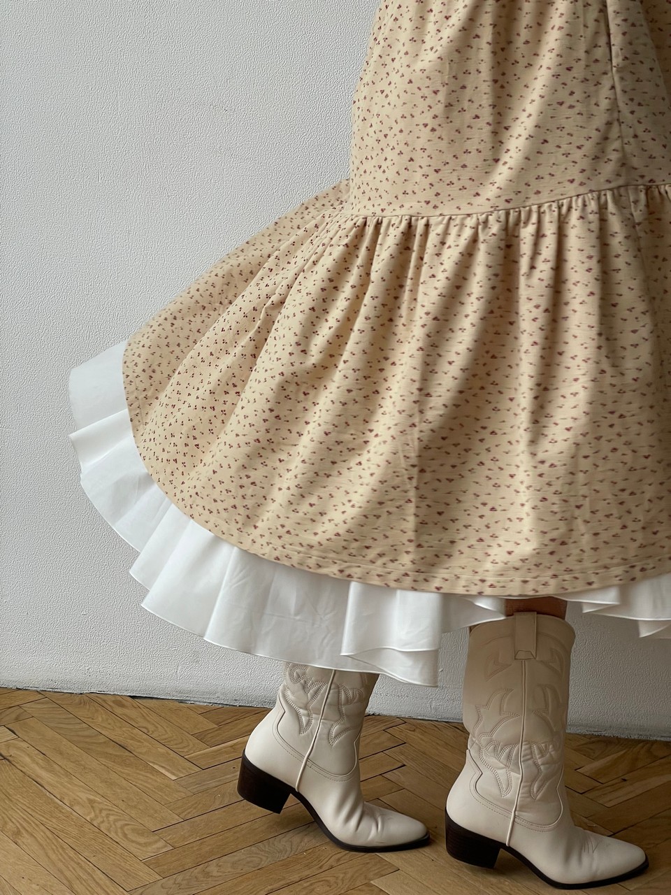 Платье Алиса для беременных и кормящих мам - бежевый с ягодками - 3